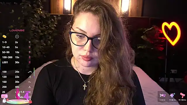 LuxSopphia online show from 06.14.26