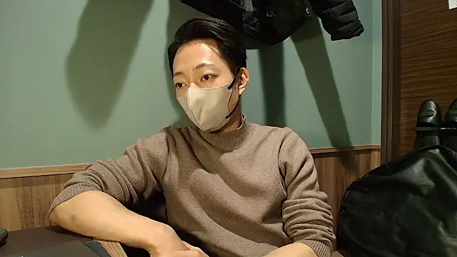 Snapshot of i_am_Hiro chatting on 02.13.26 i am Hiro online show from 02.13.26