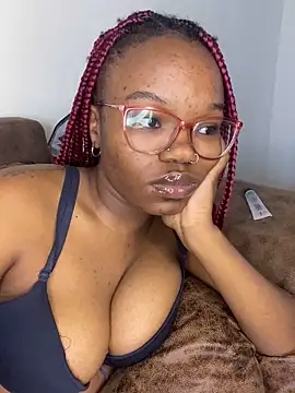YummyMelanin117 online show from 04.28.26