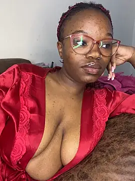 YummyMelanin117 online show from 05.04.26