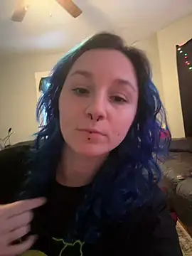 Snapshot of oliviahazee chatting on 02.01.26 oliviahazee online show from 02.01.26