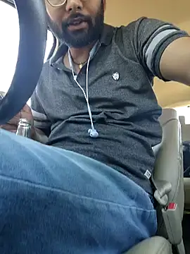 Snapshot of UAjit chatting on 10.05.25 UAjit online show from 10.05.25