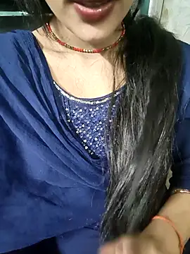 Eshwari Chopra online show from 02.27.26