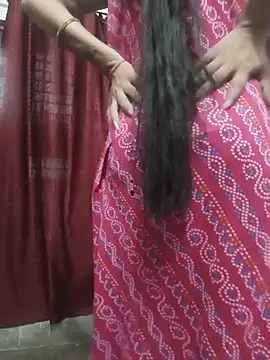 Snapshot of Eshwari_Chopra chatting on 07.02.26 Eshwari Chopra online show from 07.02.26