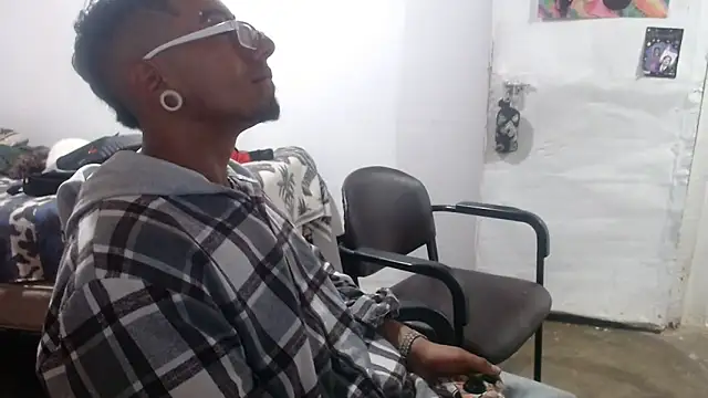 Snapshot of Cobra__Egipcia chatting on 10.16.25 Cobra Egipcia online show from 10.16.25