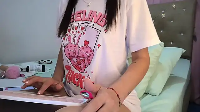 Snapshot of sofia8428 chatting on 03.02.26 sofia8428 online show from 03.02.26