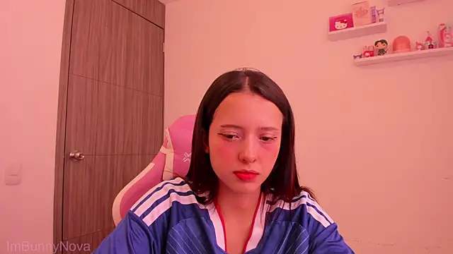 Snapshot of ImBunnyNova chatting on 05.30.26 ImBunnyNova online show from 05.30.26