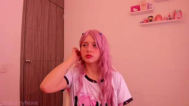 Snapshot of ImBunnyNova chatting on 06.19.26 ImBunnyNova online show from 06.19.26