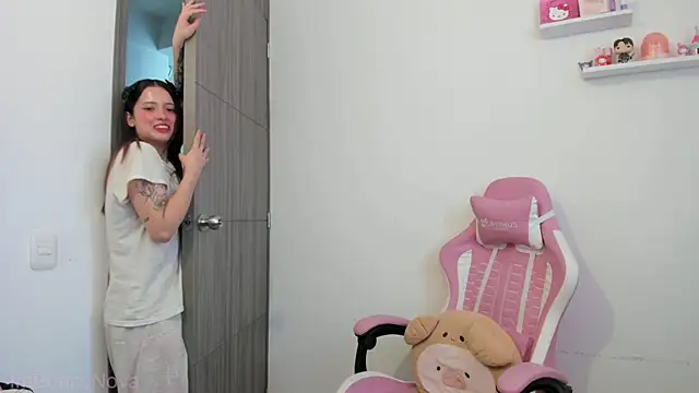 Snapshot of ImBunnyNova chatting on 07.13.26 ImBunnyNova online show from 07.13.26