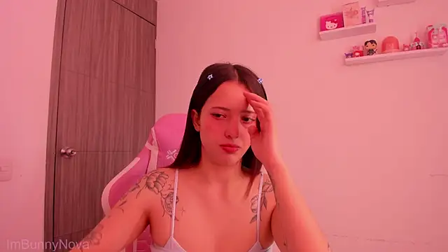Snapshot of ImBunnyNova chatting on 07.30.26 ImBunnyNova online show from 07.30.26