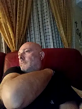 Alexis Bull online show from 04.25.26