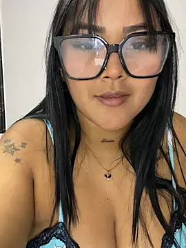 Snapshot of sashaoficial_ chatting on 07.11.26 sashaoficial online show from 07.11.26