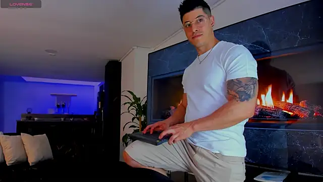 Lukas Green online show from 04.21.26