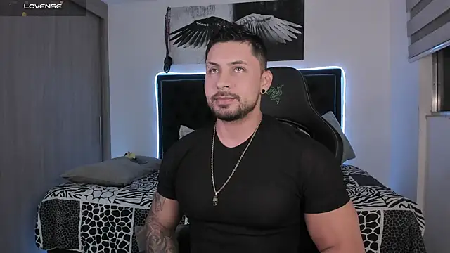 santi aesthetic online show from 06.04.26