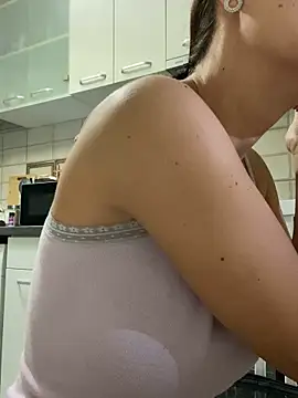 Snapshot of Anna_Nobel chatting on 11.13.25 Anna Nobel online show from 11.13.25