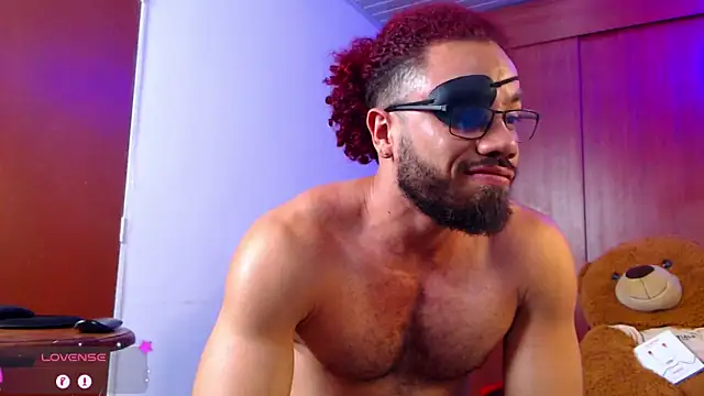 Snapshot of pirata_fitness chatting on 09.19.25 pirata fitness online show from 09.19.25