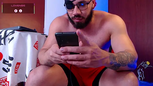 Snapshot of pirata_fitness chatting on 07.28.26 pirata fitness online show from 07.28.26