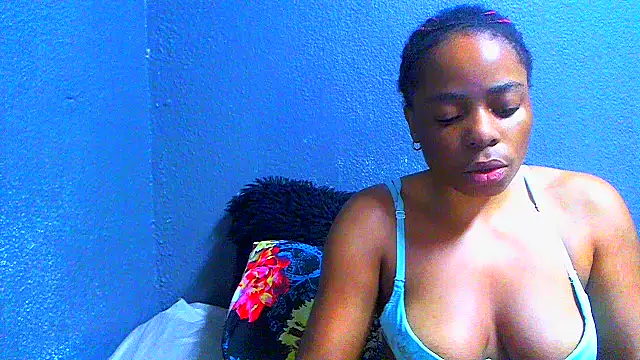 Snapshot of SMALLBOOBSXX chatting on 07.29.26 SMALLBOOBSXX online show from 07.29.26