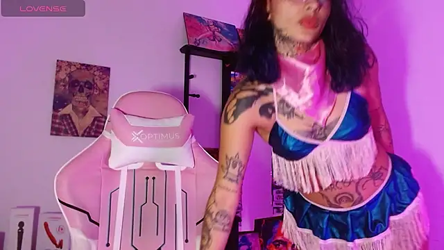 SharaRoss1 online show from 05.12.26