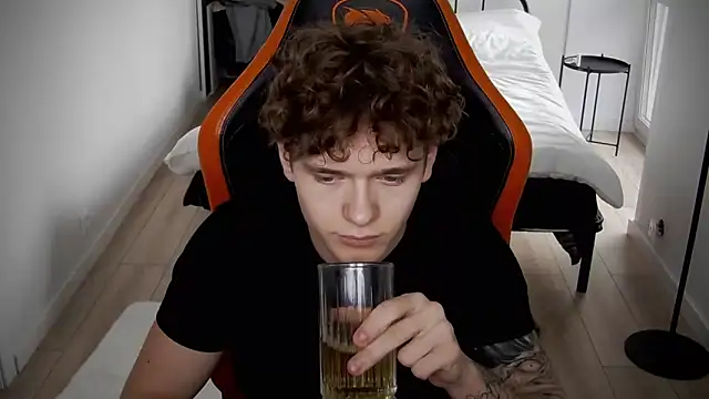 DanyDavis online show from 09.11.25