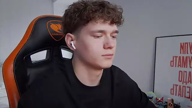 DanyDavis online show from 11.21.25