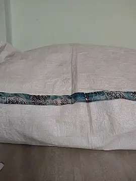 Desi Bhabi 01 online show from 10.16.25