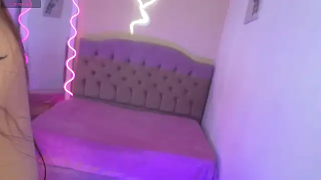 kissy tay online show from 10.02.25