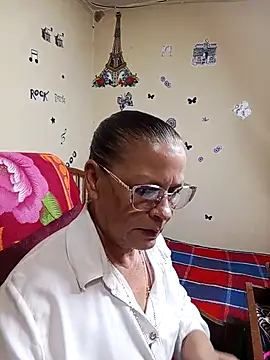 Snapshot of katrina_perez chatting on 10.08.25 katrina perez online show from 10.08.25