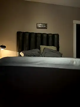 Snapshot of EnlightenedJourney6 chatting on 09.17.25 EnlightenedJourney6 online show from 09.17.25