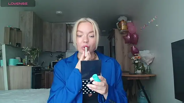 Snapshot of Eva___forever chatting on 05.22.26 Eva forever online show from 05.22.26