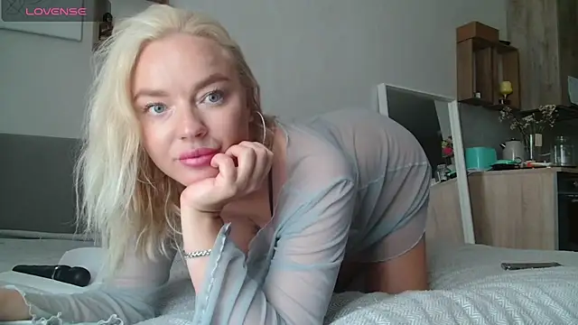 Eva   forever online show from 07.07.26