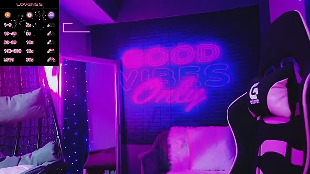 AlessiaCroft online show from 12.03.25