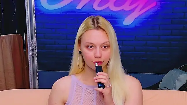 Snapshot of AlessiaCroft chatting on 06.15.26 AlessiaCroft online show from 06.15.26