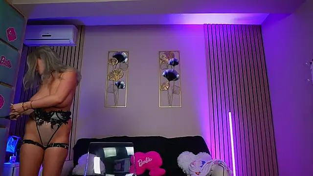 SabrinaJade online show from 08.03.26