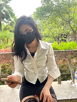 Snapshot of AiBanana chatting on 09.26.25 AiBanana online show from 09.26.25