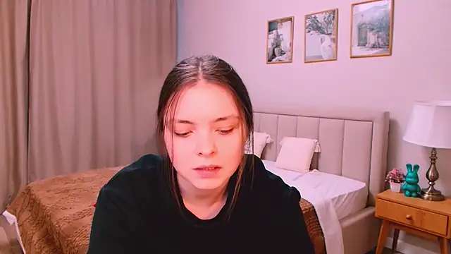 Snapshot of marshmallowee chatting on 02.25.26 marshmallowee online show from 02.25.26