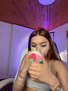 Snapshot of Cristina_pinkk chatting on 02.27.26 Cristina pinkk online show from 02.27.26