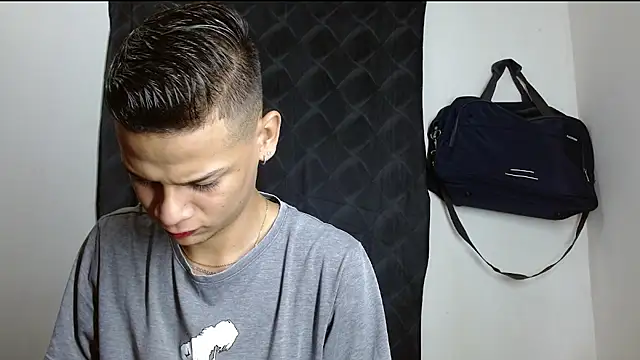 axce1 boy24 online show from 10.15.25