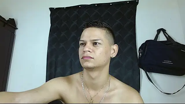 axce1 boy24 online show from 10.17.25