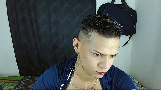 axce1 boy24 online show from 10.21.25