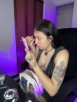 Mia  Gray online show from 04.28.26