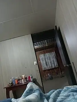 Snapshot of luuiss12 chatting on 11.22.25 luuiss12 online show from 11.22.25