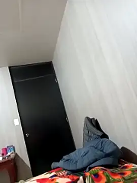 Snapshot of luuiss12 chatting on 12.05.25 luuiss12 online show from 12.05.25