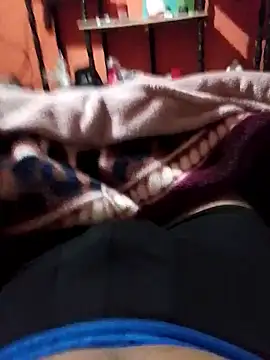 luuiss12 online show from 04.08.26