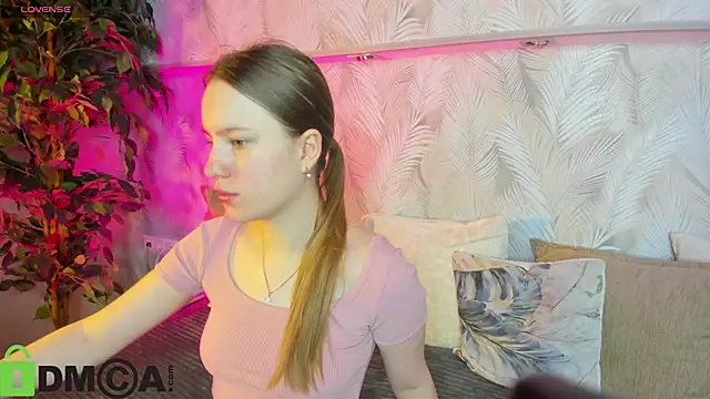 Candy Cansew online show from 09.30.25