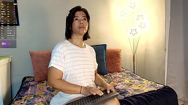 Snapshot of cinderella_jackson chatting on 07.23.26 cinderella jackson online show from 07.23.26