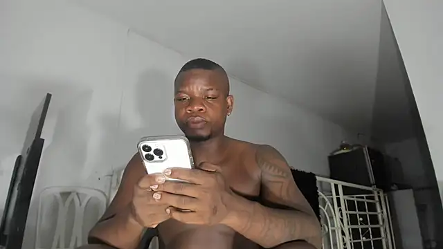 Snapshot of feliipehot chatting on 11.26.25 feliipehot online show from 11.26.25