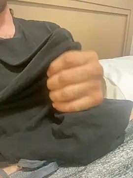 yourinternetboyfriend online show from 01.17.26