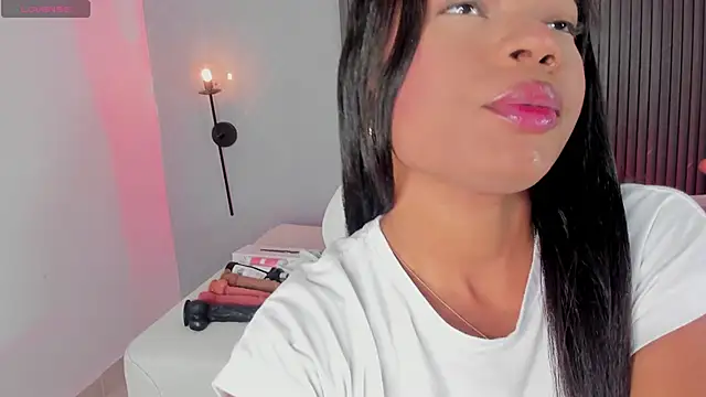 Snapshot of ciara_blake chatting on 06.19.26 ciara blake online show from 06.19.26