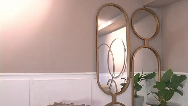 Susan wall online show from 06.12.26